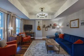 Carillon Cottage - Modern Comfort & Vintage Design - Image 2