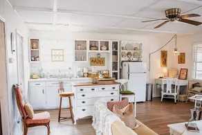 Laughing Waters - Cheerful cottage on Lake Hyco - Image 5