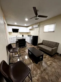 Private 1-bd, 10 min from the strip 5 mins airport - Image 5