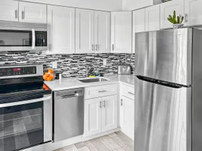Key West Haven 2BR | Walk to Pompano Beach & Yard - Image 3