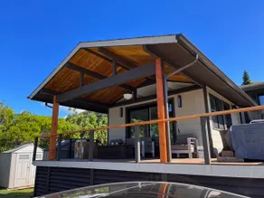 Hale Mano ”The Shark House” - 3 bedroom, 2 bath - Image 2