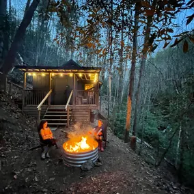 Ursa Minor Waterfall Cabin - Image 5