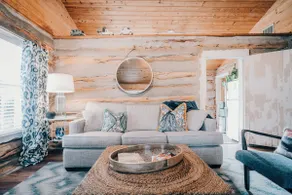 The Best Little Shorehouse in Texas - Image 2