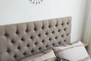 Excellent location, details and warmth. - Image 3