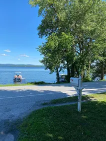 Hero's Landing, A Modern 3 bedroom Lakefront home - Image 4