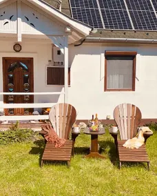 Standalone guesthouse with jacuzzi next to the castle - Image 3