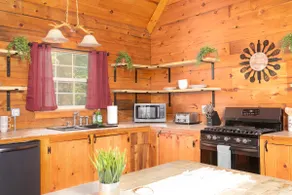 The Cabin of Birmingham - Image 4