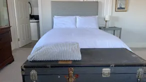 Drop Anchor Guesthouse Apartment suite - Image 2