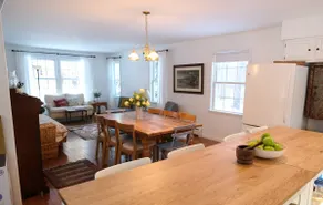 Cheerful 3-bedroom cottage with woodstove - Image 2