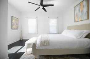 Spacious Renovated 3 bedroom near GriffinHospital - Image 2