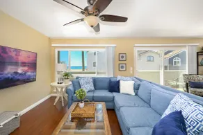 4 Bedroom Home Steps to the Sand in Newport Beach - Image 2