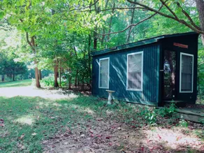 Schitt’s Cabin - Image 3