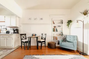 Top of the Hill Lifestyle. Comfort & Convenience - Image 2