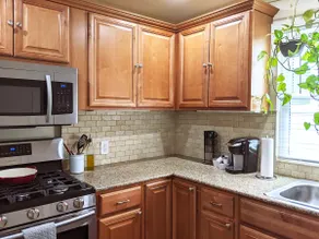 Private Getaway! Entire home, 2 Bedrooms - Image 4