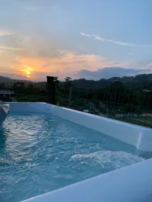 Getaway with Heated Spa - forest view. - Image 4