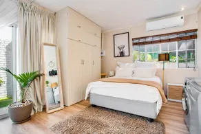 Beautiful Studio apt in Bryanston w/Backup Power - Image 2