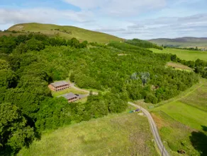 Alder Luxury Lodge; hot tub, Scottish Borders - Image 2