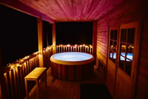 Alder Luxury Lodge; hot tub, Scottish Borders - Image 4