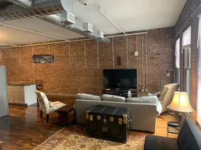 Penthouse 4 bedroom in the middle of Armory Square - Image 3