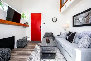 Mountain View Chalet - Sleeps 6/Hot tub/Pool/Gym - Image 5