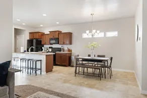 Close to the POOL! 15 Min to BSU/Nampa/Kuna! 3BD! - Image 5