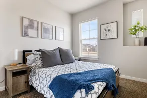 Close to the POOL! 15 Min to BSU/Nampa/Kuna! 3BD! - Image 4