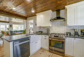 MidtownEcoHomeW/BrooklinenSheetsParkingFencedYard - Image 3