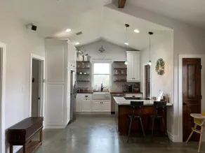 Quiet and Private Cottage on 10 Acres with Hot Tub - Image 5
