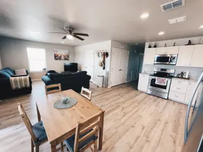 Post Oak Lane Coastal Vacation House - Image 4