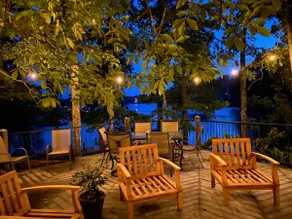 Cozy lakefront home on private deep water Cove - Image 3