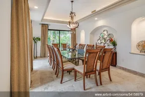 Steps to Beach | FREE Kayak | Private 5BR Villa - Image 5