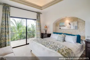Steps to Beach | FREE Kayak | Private 5BR Villa - Image 3