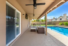 Roomy-Fun 3-BR Paradise | Pool & Jacuzzi| Peoria - Image 3