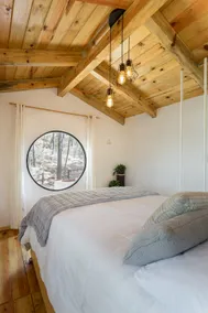GROWING ROOM cabin with a romantic balcony. - Image 2