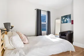 Spacious 1-bdrm - WiFi, Parking, Kitchen - Image 4