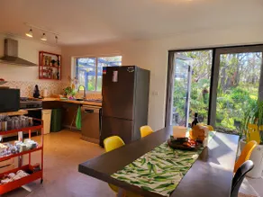 The Yellow Koala - Vibrant Home in Medlow Bath - Image 4