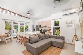 Lapa Beach House w/ Private Pool - Image 2