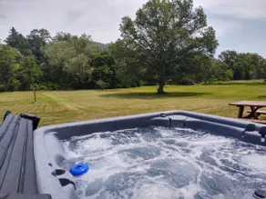 ”Close to Stadium! Hot Tub, Private Creek, Views!” - Image 2
