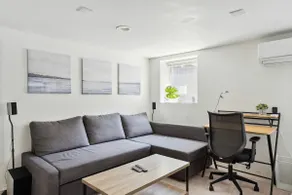 Guest suite in Central District - Image 5