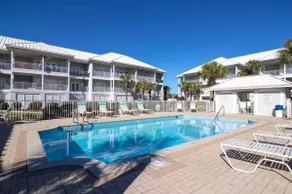 2/2 Condo w/ Gulf Views&Pool. 2 min walk to beach. - Image 4