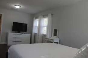☆The Oasis in Murray Hill☆ -sleeps 8- WiFi- Cozy - Image 5