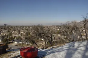 Cozy 2 bedroom apartment with panoramic views. - Image 2