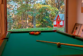 4 Acre Oasis: Heated Pool, Hot Tub & Gameroom - Image 4