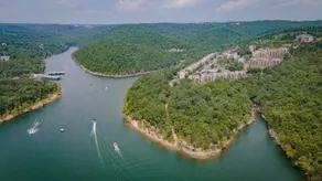 Walk to Table Rock Lake/SDC Fireworks View! - Image 4