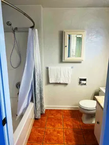 Quiet coastal lifestyle | Convenient Location - Image 4