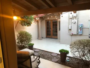 Adorable efficiency guest house, w/private patio - Image 4