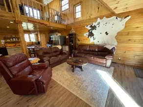 Newly built LOG Cabin-Float, Golf, Hike, Hunt, Fish, visit a winery...Relax! - Image 3