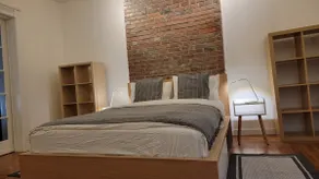 Spacious 1-Bedroom Apartment In Pittsburgh (B1) - Image 2