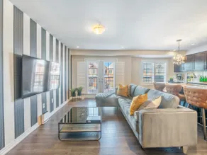 Boutique 3Br+Study Townhouse - Oakville - Image 5