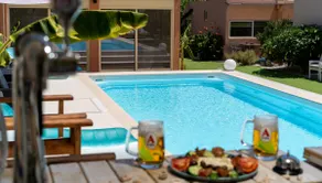 Family Bungalow 1 - Image 4